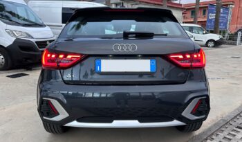 Audi A1 citycarver 30 tfsi admired 110cv completo